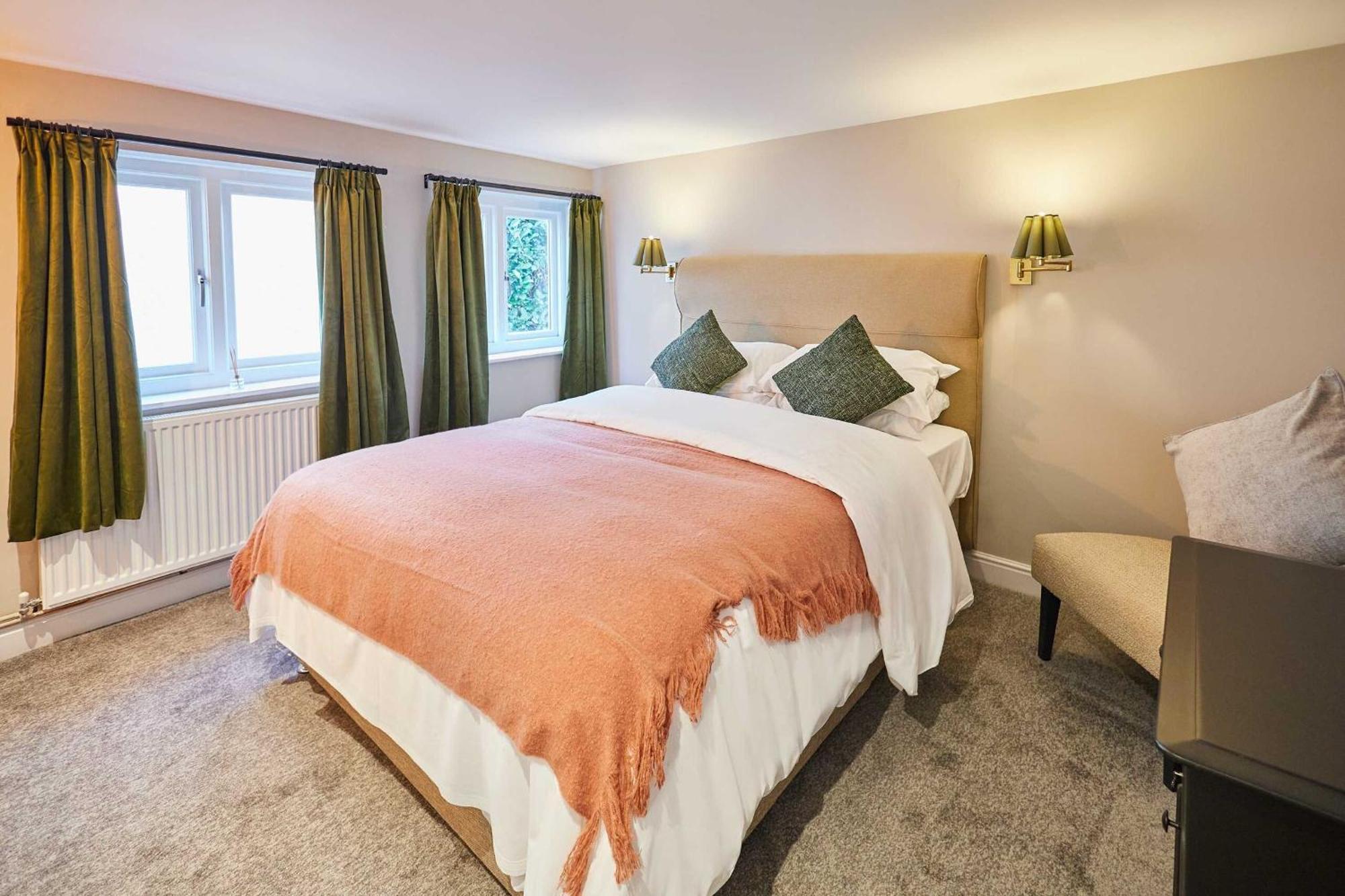 Host & Stay - The Raven Hotel Much Wenlock Szoba fotó