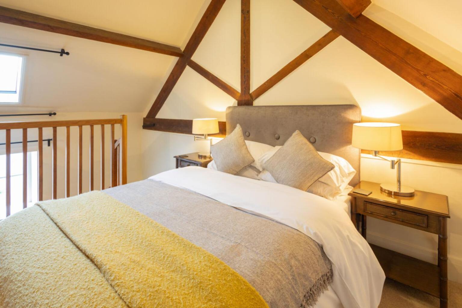 Host & Stay - The Raven Hotel Much Wenlock Kültér fotó