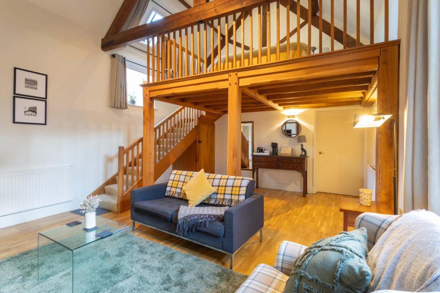 Host & Stay - The Raven Hotel Much Wenlock Kültér fotó