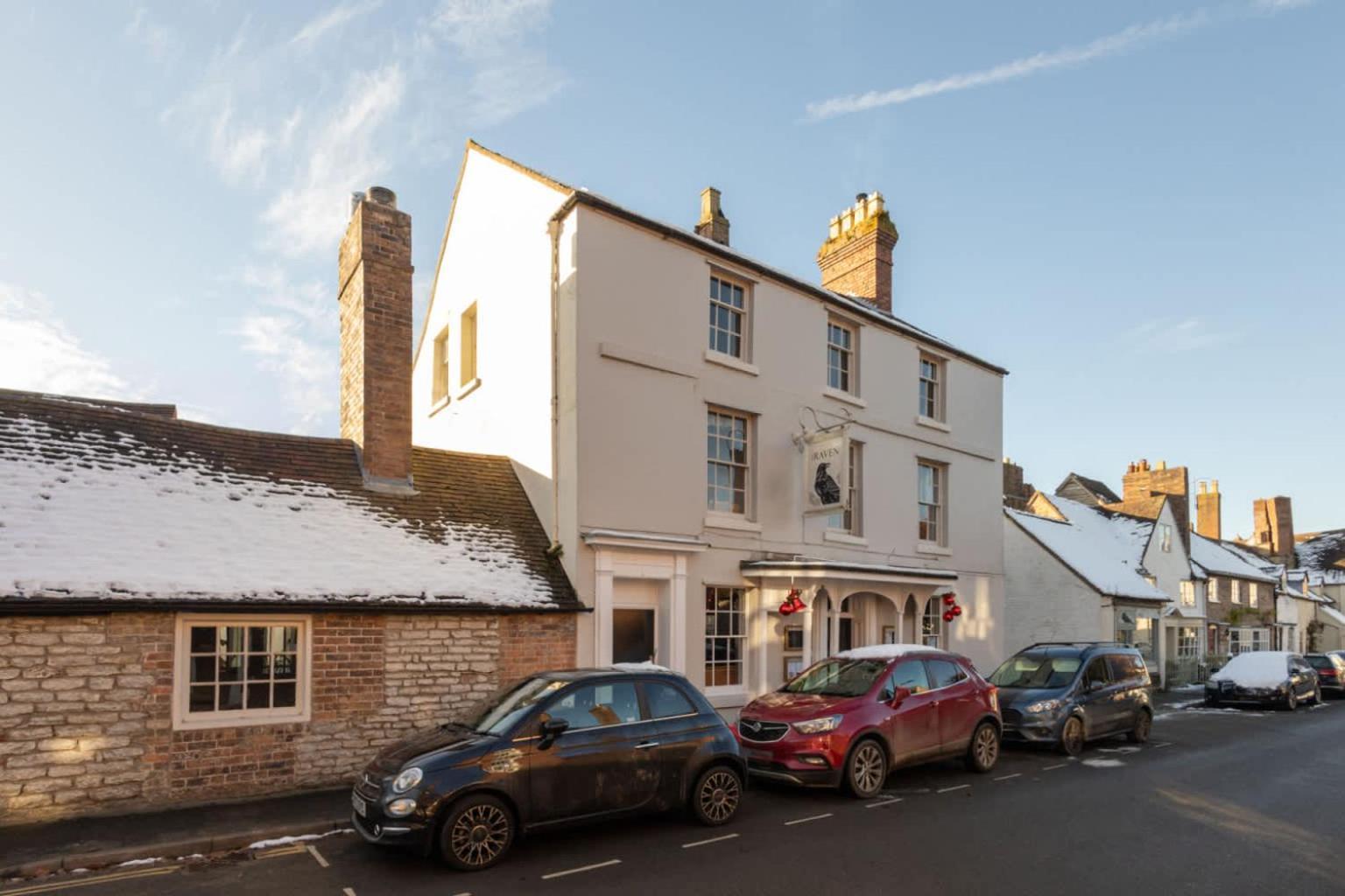 Host & Stay - The Raven Hotel Much Wenlock Szoba fotó