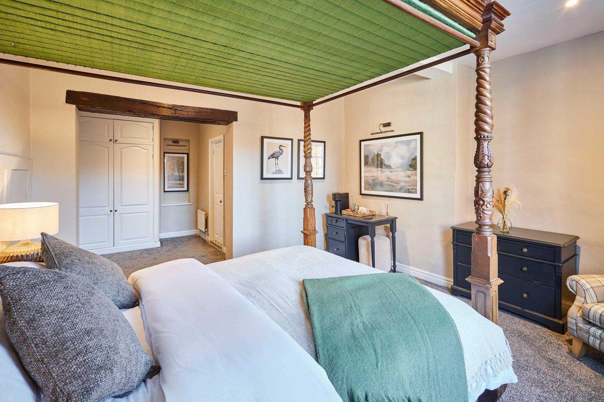 Host & Stay - The Raven Hotel Much Wenlock Szoba fotó