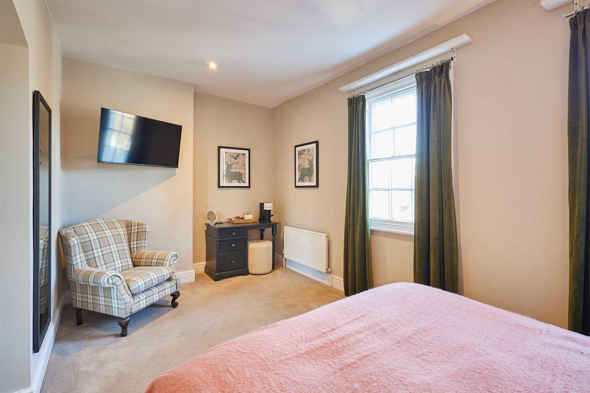 Host & Stay - The Raven Hotel Much Wenlock Szoba fotó