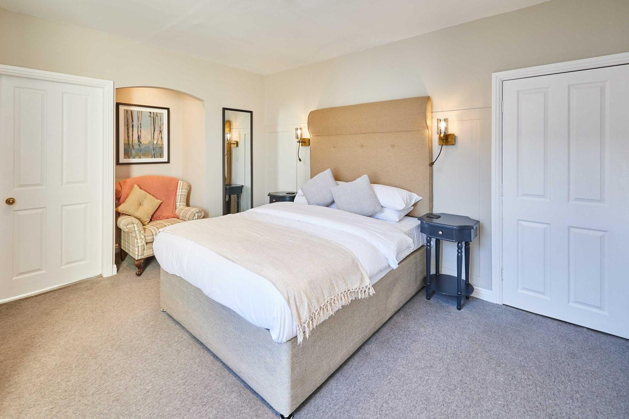 Host & Stay - The Raven Hotel Much Wenlock Szoba fotó
