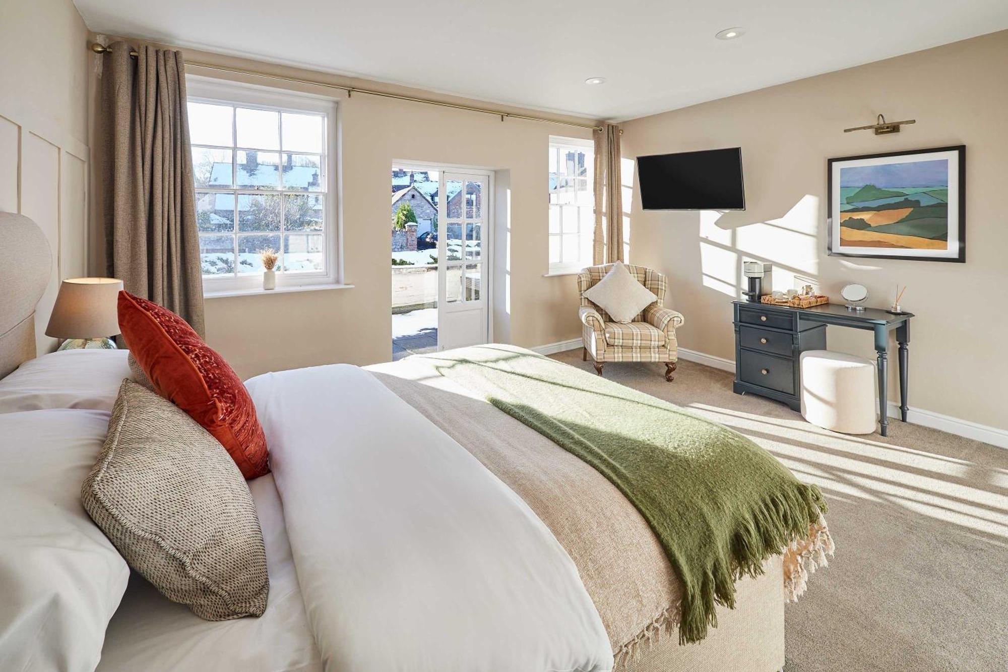 Host & Stay - The Raven Hotel Much Wenlock Kültér fotó